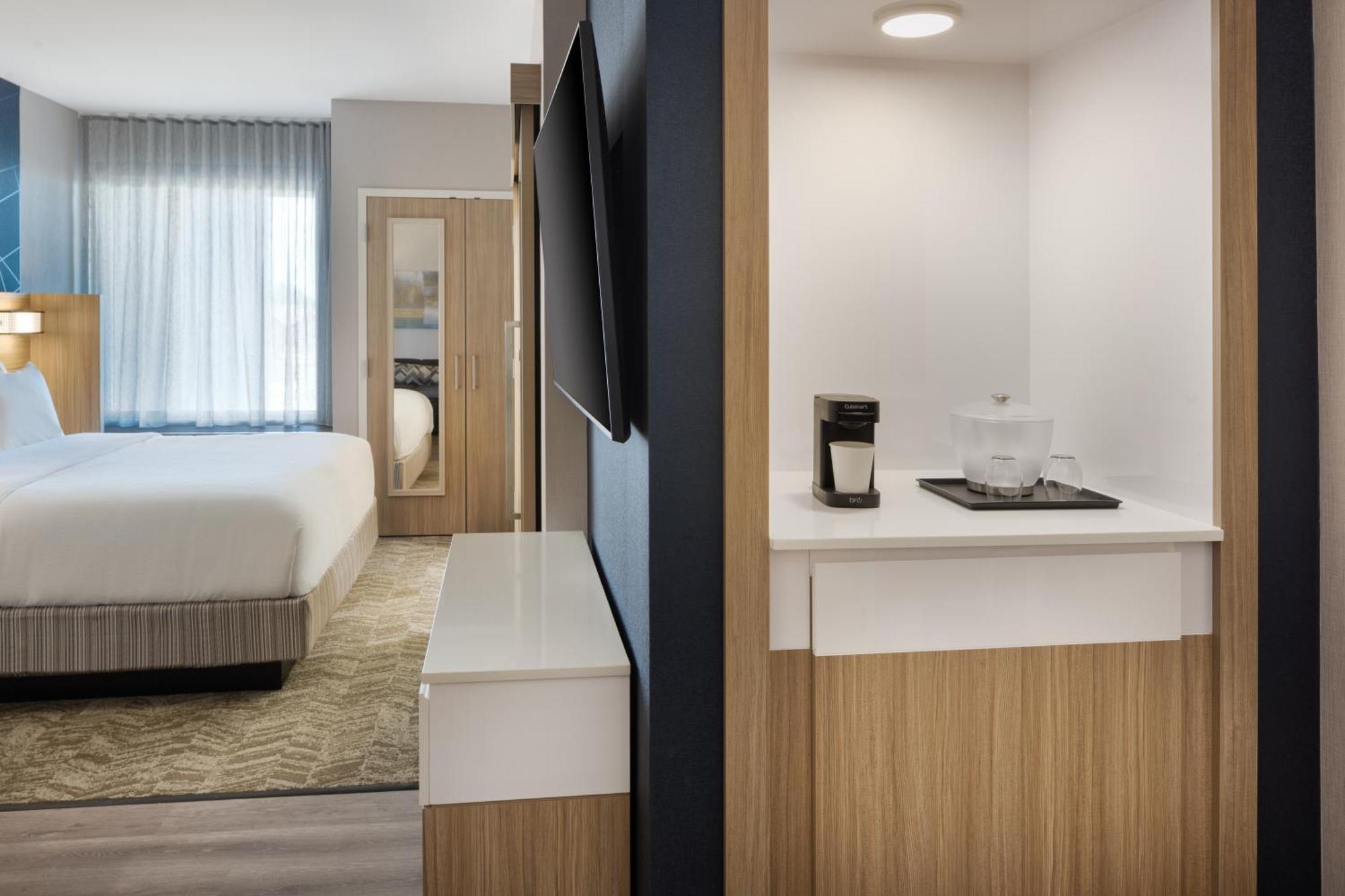 Springhill Suites By Marriott Боулинг Грийн Екстериор снимка